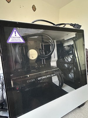 SELLING MY GAMING PC Very Rarely Used In MINT condition, need Gone Asa