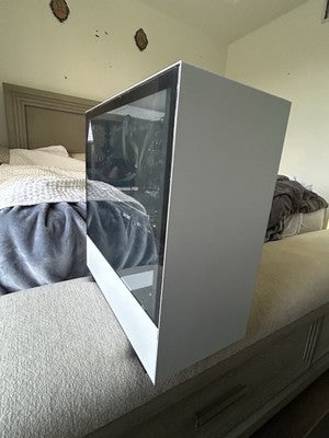 SELLING MY GAMING PC Very Rarely Used In MINT condition, need Gone Asa