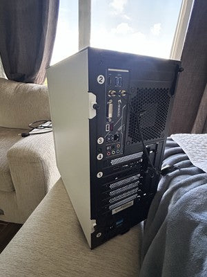 SELLING MY GAMING PC Very Rarely Used In MINT condition, need Gone Asa