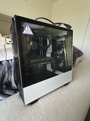 SELLING MY GAMING PC Very Rarely Used In MINT condition, need Gone Asa